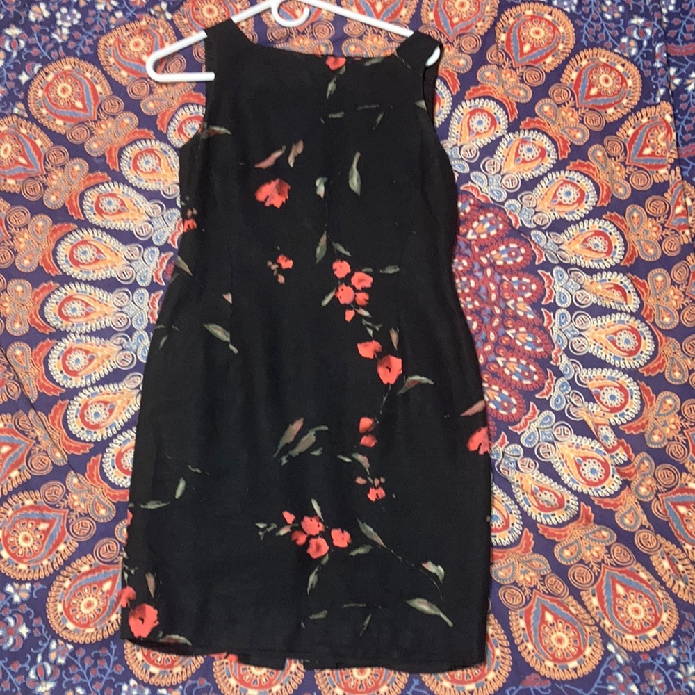 Black flowered floral dress 👗